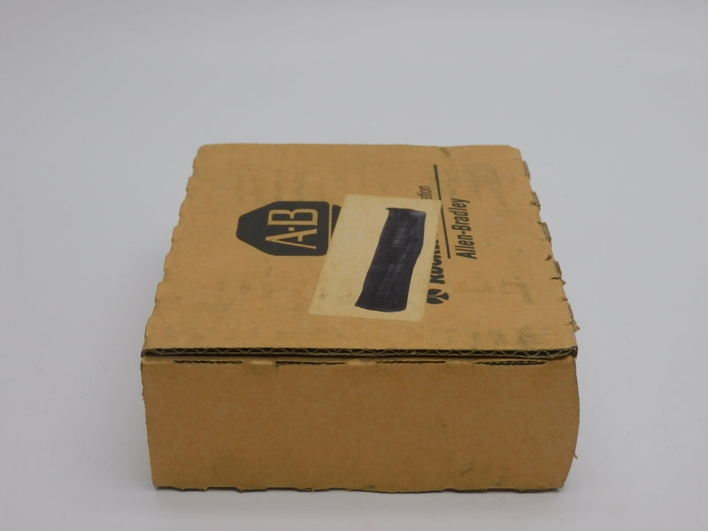 ALLEN BRADLEY 1769-OW8 SER. B F/W 3.1 VER. 04 DATE: 2014 NSFS