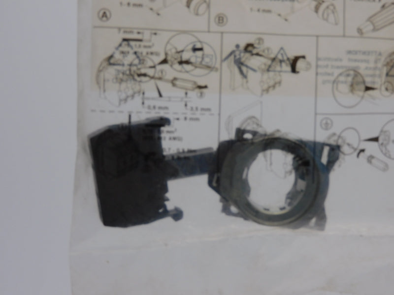 ALLEN BRADLEY 800F-MN3Y SER. A NSMP