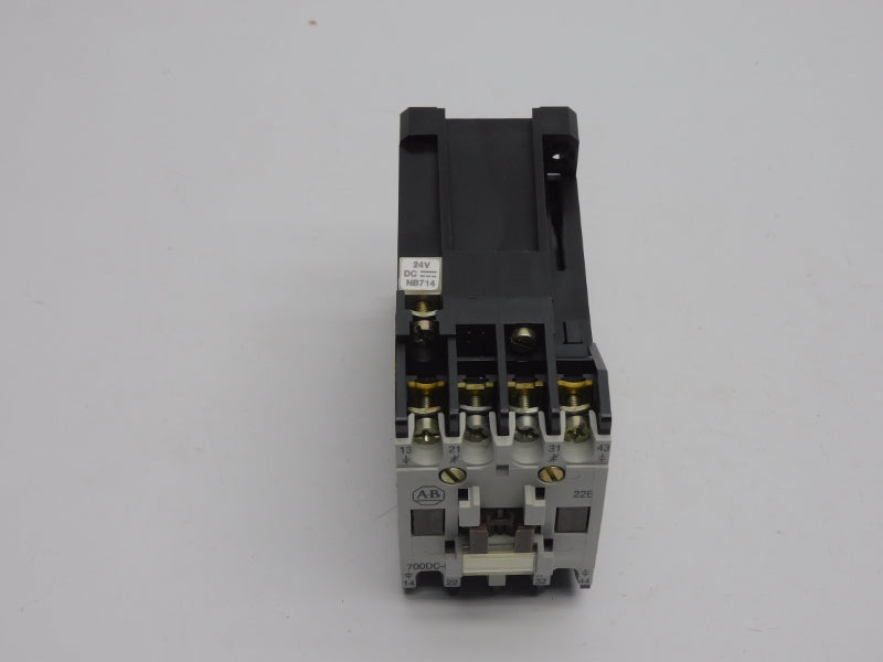 ALLEN BRADLEY 700DC-F220Z24 SER. B 24VDC 10A (BR/WH) NSMP