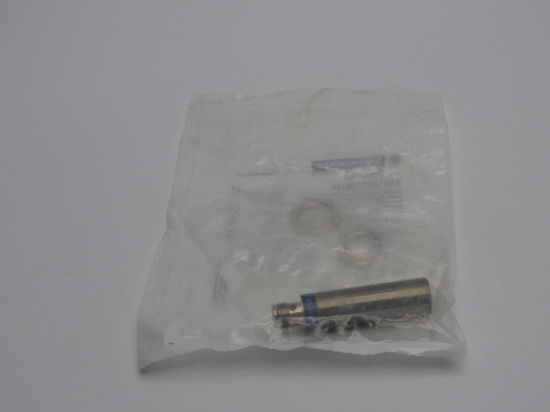 TELEMECANIQUE XS618B1MBU20 24-240V NSMP