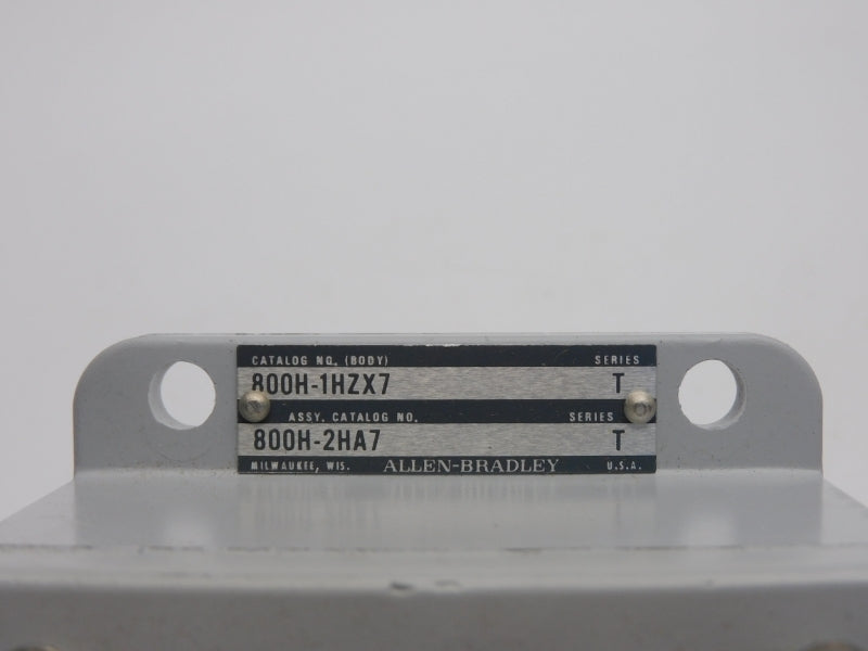 ALLEN BRADLEY 800H-2HA7 SER. T NSNP