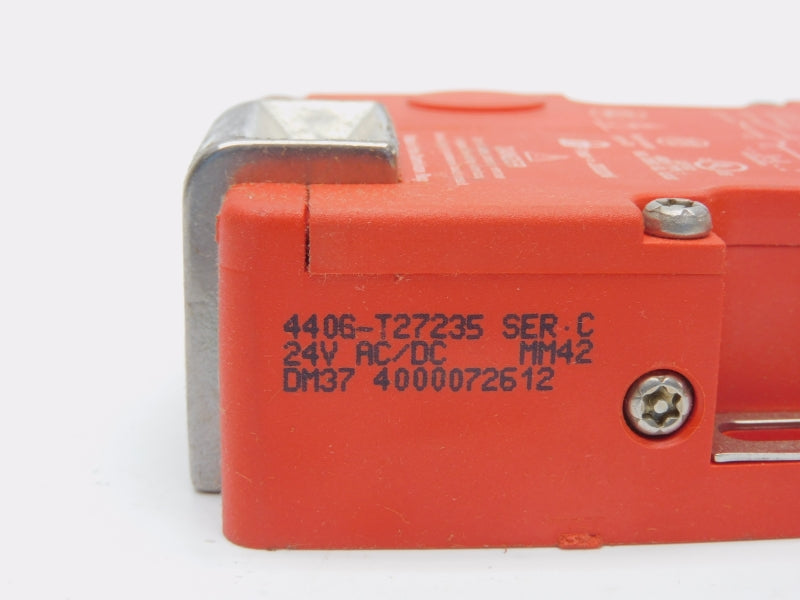 ALLEN BRADLEY 440G-T27235 SER. C 24VAC/DC 10A (NO KEY) (WH) NSMP