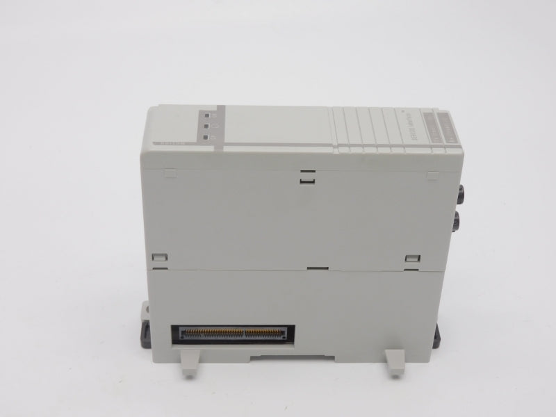 ALLEN BRADLEY 1768-M04SE SER. A F/W 15.37 REV. 2 5.2VDC NSMP