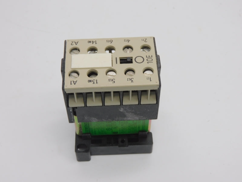 SIEMENS 3TJ5000-0BB4 24V 16A UNMP