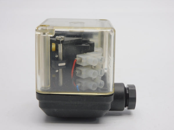 GEMU 1230000ZA001031101101 2034614 250VAC 4A NSNP