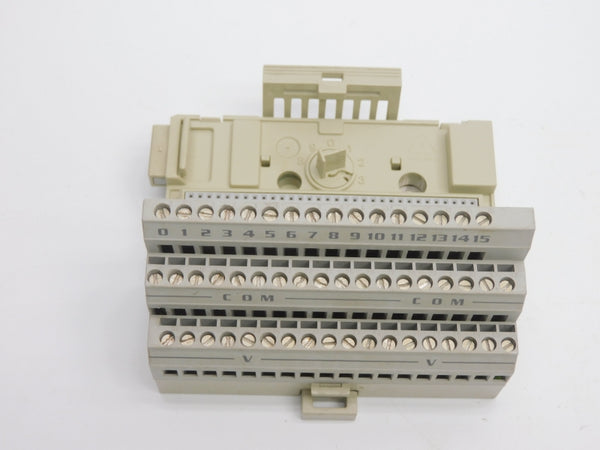 ALLEN BRADLEY 1794-TB3 SER. A 120VAC 10A UNMP