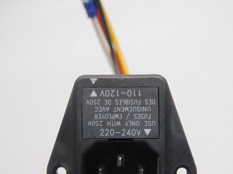 CONNECTOR SK-1009 220-240V NSNP