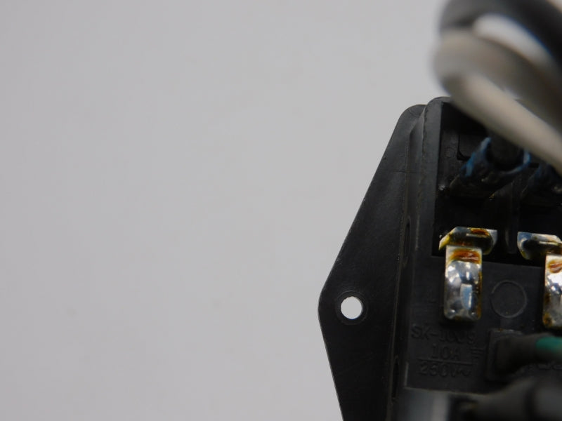 CONNECTOR SK-1009 220-240V NSNP