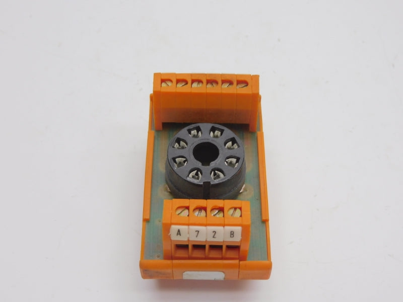 RELAY SOCKET #91035.9/67 UNMP