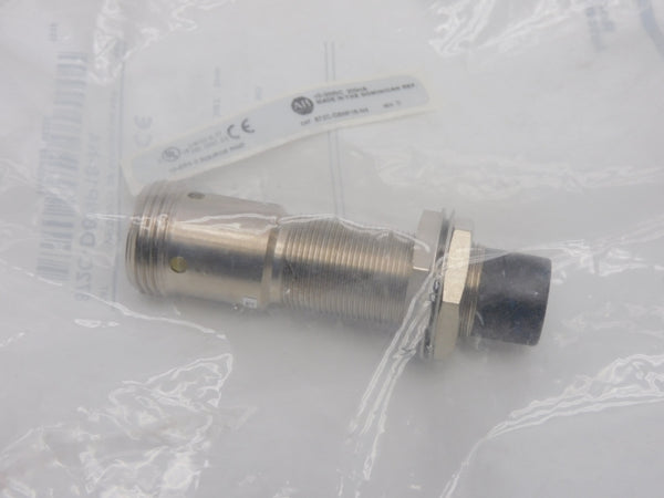 ALLEN BRADLEY 872C-D8NP18-N4 SER. D 10-30VDC NSMP