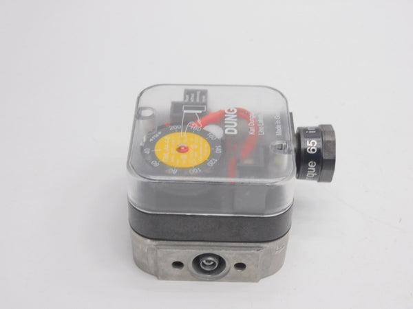 DUNGS GML-A4-4-8 120VAC 10A 14PSI NSNP