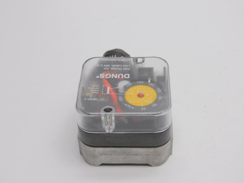 DUNGS GML-A4-4-8 120VAC 10A 14PSI NSNP