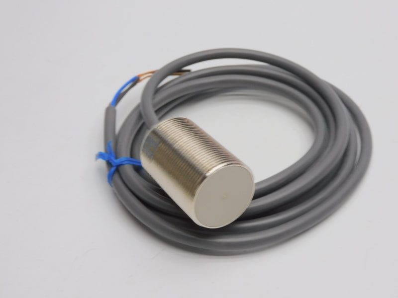 OMRON E2E-X10E1 12-24VDC NSNP