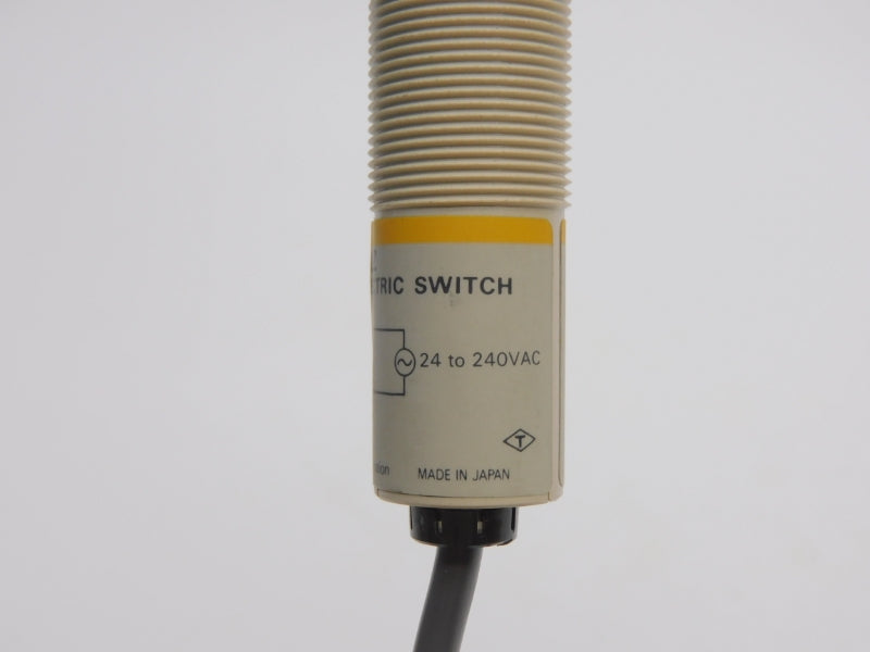 OMRON E3F2-3LZ 24-240VAC NSNP