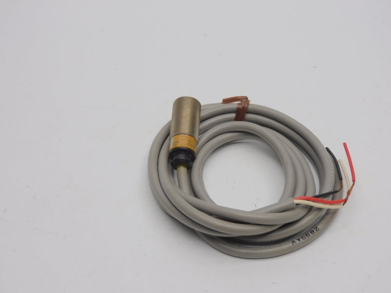 OMRON E2E-X5E2 12-24VDC 2M NSMP