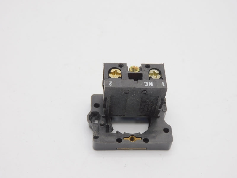 TELEMECANIQUE ZA2BZ102 500V 10A NSMP