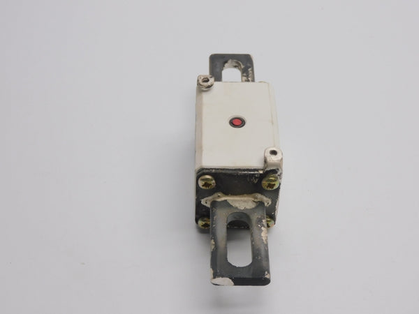 FERRAZ SHAWMUT A130URD70LI0200 B300657 1300VAC 200A (0.799M) UNMP