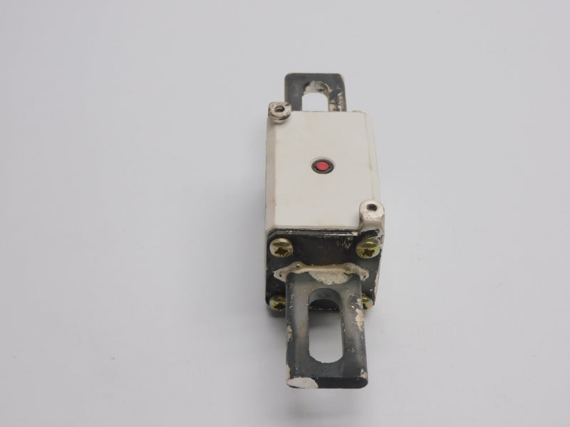 FERRAZ SHAWMUT A130URD70LI0200 B300657 1300VAC 200A (0.799M) UNMP