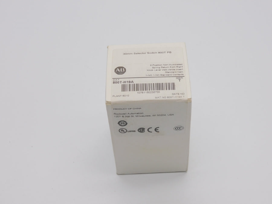 ALLEN BRADLEY 800T-H19A SER. T (WH) NSFS