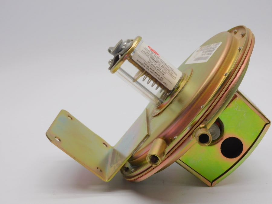 DWYER 1638-2 480VAC 15A 25PSI NSNP