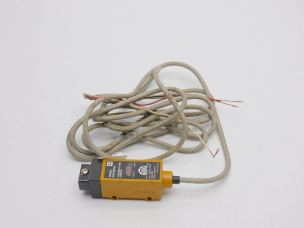 OMRON E3S-X3CE4 12-24VDC UNMP