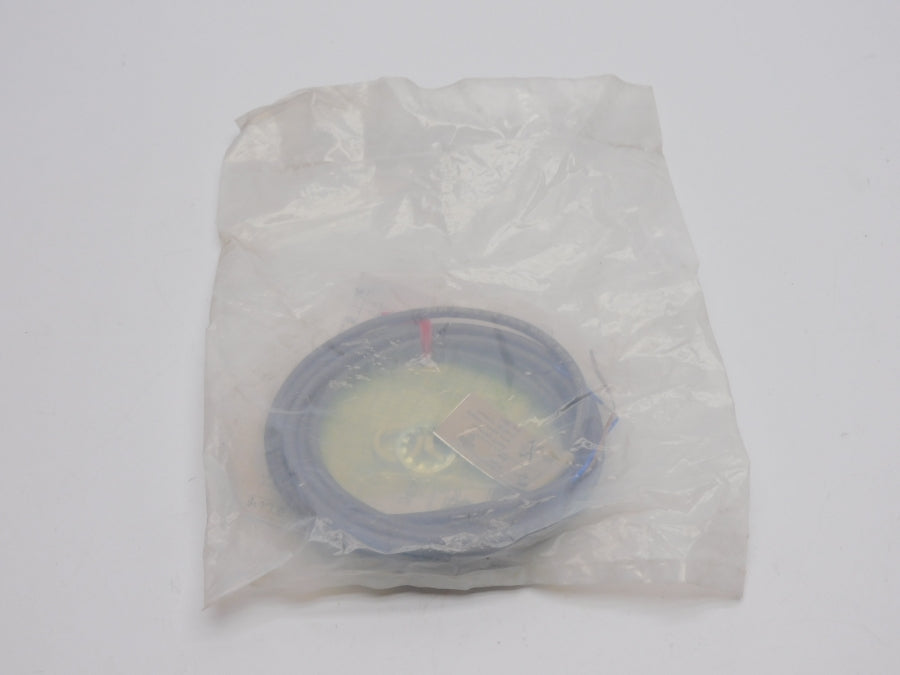 OMRON E2E-X2Y1-US 24-240VAC 2M NSMP