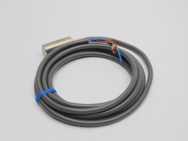 OMRON E2E-X5F1 12-24VDC 2M NSNP