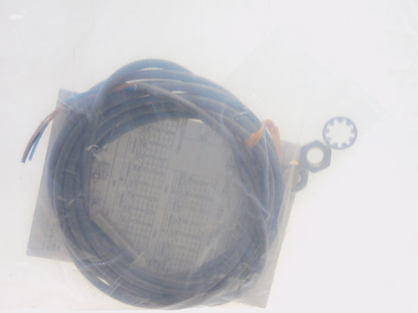 OMRON E2E-X1R5E2 12-24VDC 2M NSMP