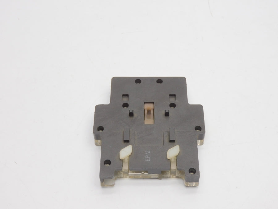 ALLEN BRADLEY 195-BA11 SER. A 660V 10A UNMP