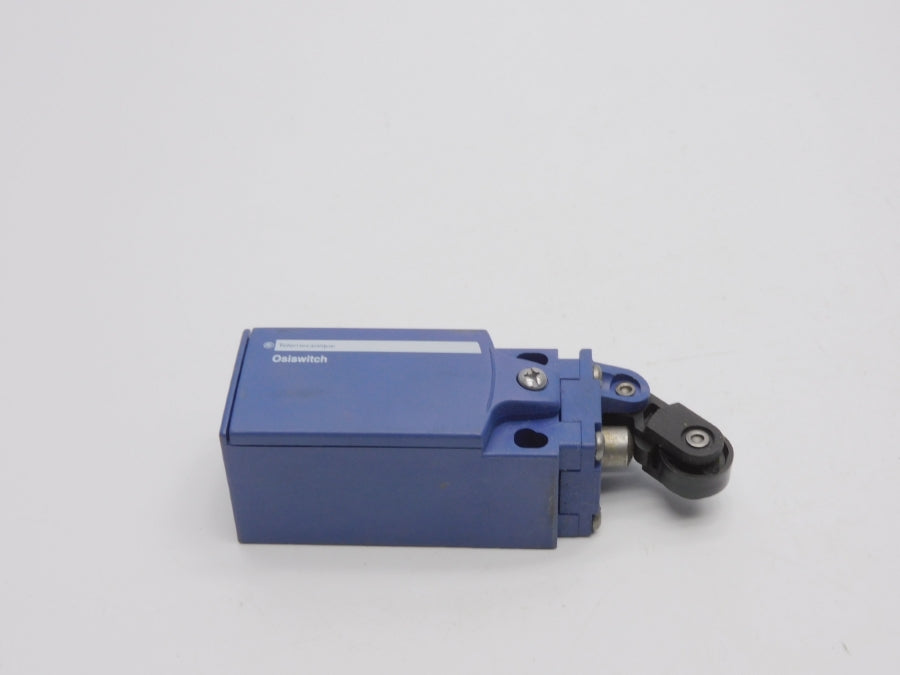 TELEMECANIQUE XCKN2121G11 500V 10A NSNP