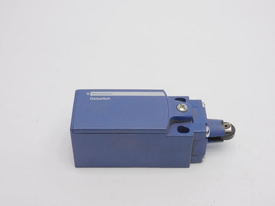 TELEMECANIQUE XCKN2102G11 500V 10A NSNP