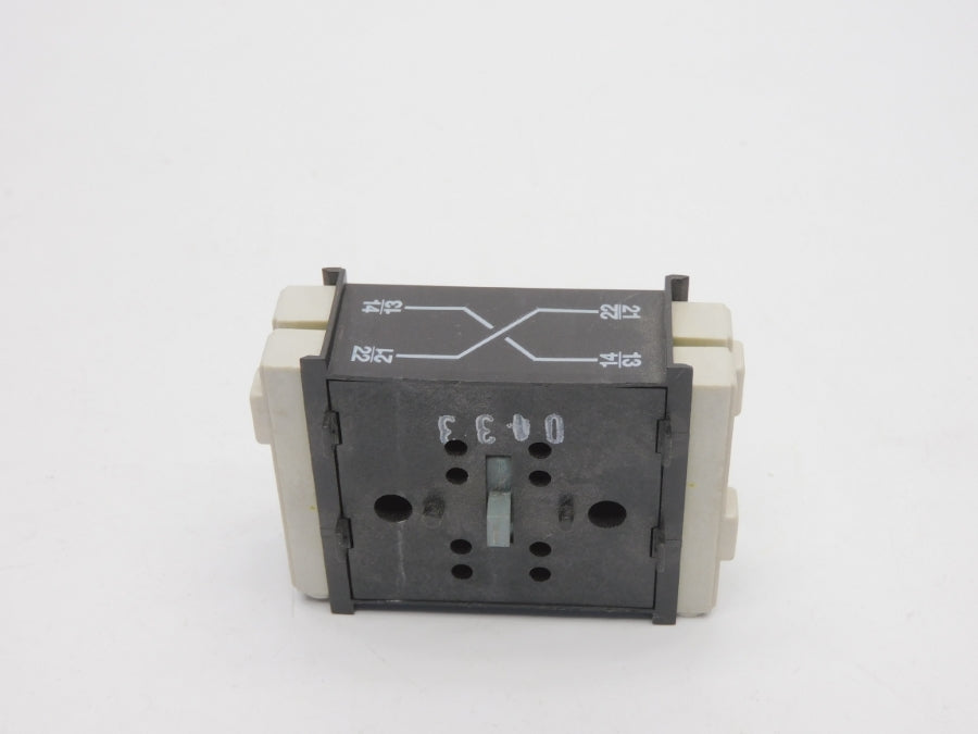 AUXILIARY CONTACT VZ7 660V 12A NSNP