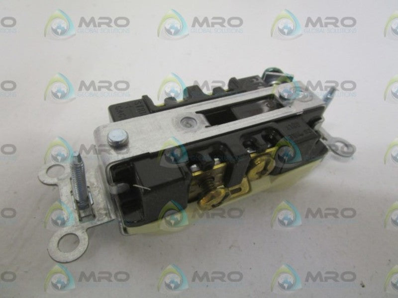 PASS & SEYMOUR 8200-HI DUPLEX RECEPTACLE NSMP