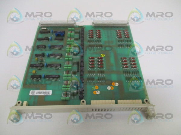 ABB DSDI115 57160001-NV DIGITAL INPUT MODULE (CRACKED)  UNMP