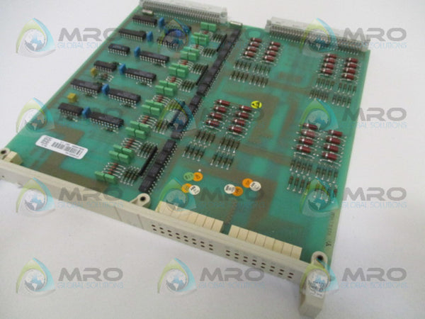 ABB DSDI115 57160001-NV DIGITAL INPUT MODULE (CRACKED)  UNMP