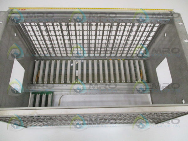ABB DSRF180M 57310255-AT PLC CHASSIS MODULE 25-SLOT RACK  UNMP