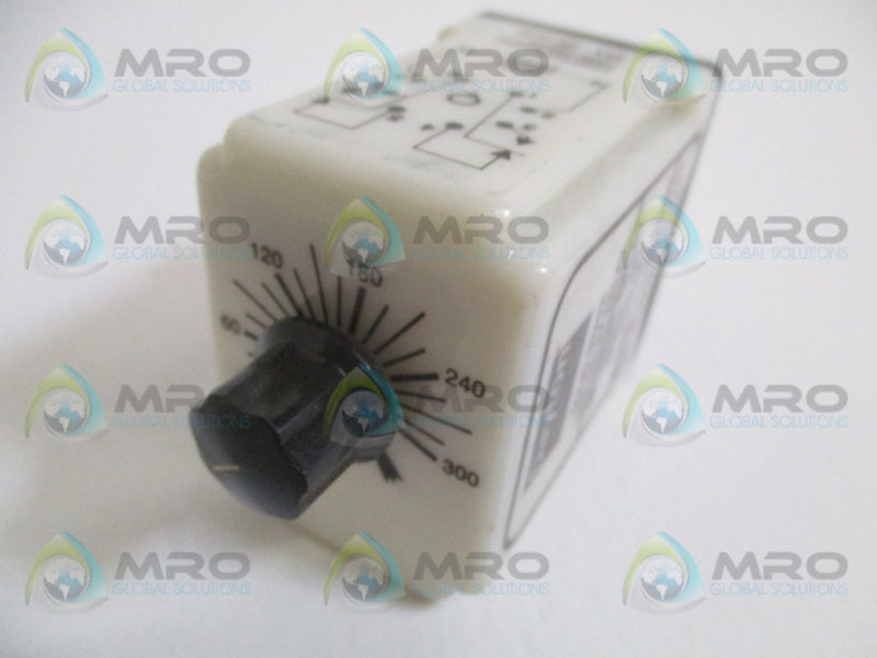 DAYTON 6X605F SOLID STATE TIME DELAY RELAY 3-300 SEC.  NSNP