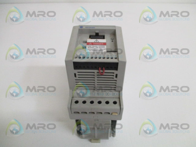 ALLEN BRADLEY 160-BA03NSF1 SER. C F/W 7.04 SPEED CONTROLLER (NO KEYPAD)  UNMP
