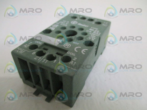 FINDER 90.20 RELAY SOCKET  UNMP
