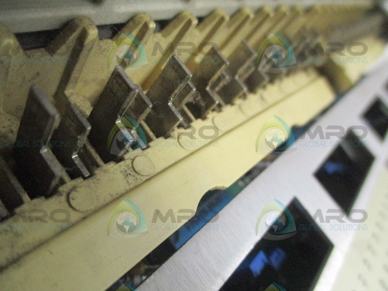 AEG MODICON AS-B872-200 ANALOG OUTPUT MODULE  UNMP