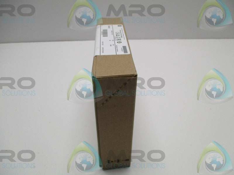 ALLEN BRADLEY 1756-IF8 SER. A F/W 1.005 DATE: 2017  NSFS