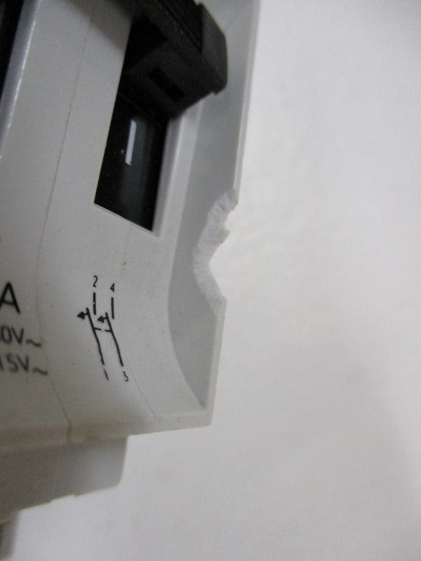 SIEMENS 5SN2-G3A CIRCUIT BREAKER 3A 220/380V (AS PICTURED)  NSNP