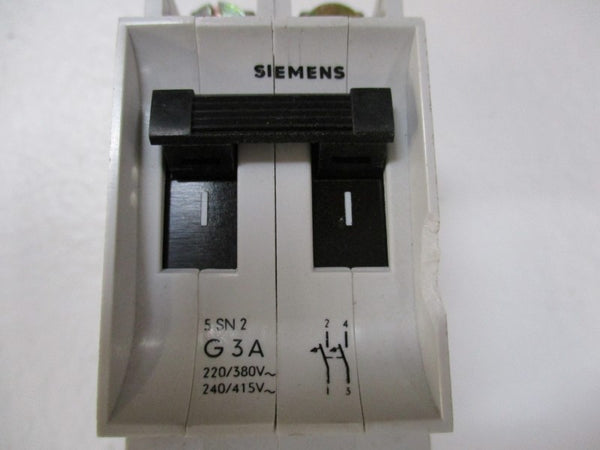 SIEMENS 5SN2-G3A CIRCUIT BREAKER 3A 220/380V (AS PICTURED)  NSNP