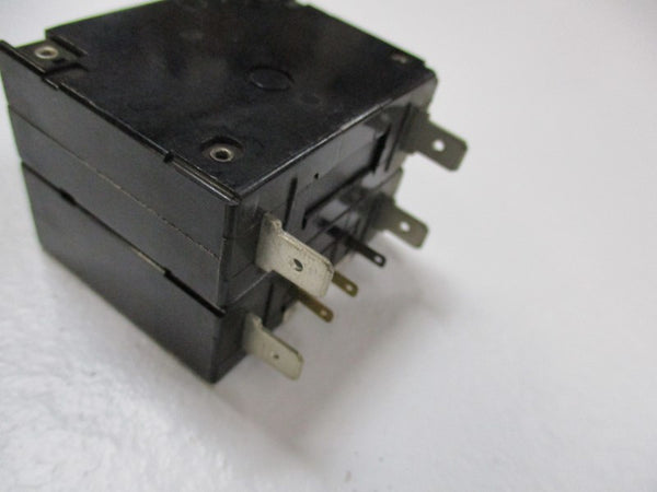 FUJI ELECTRIC CP32E/3W CIRCUIT BREAKER 3A 250VAC  NSNP