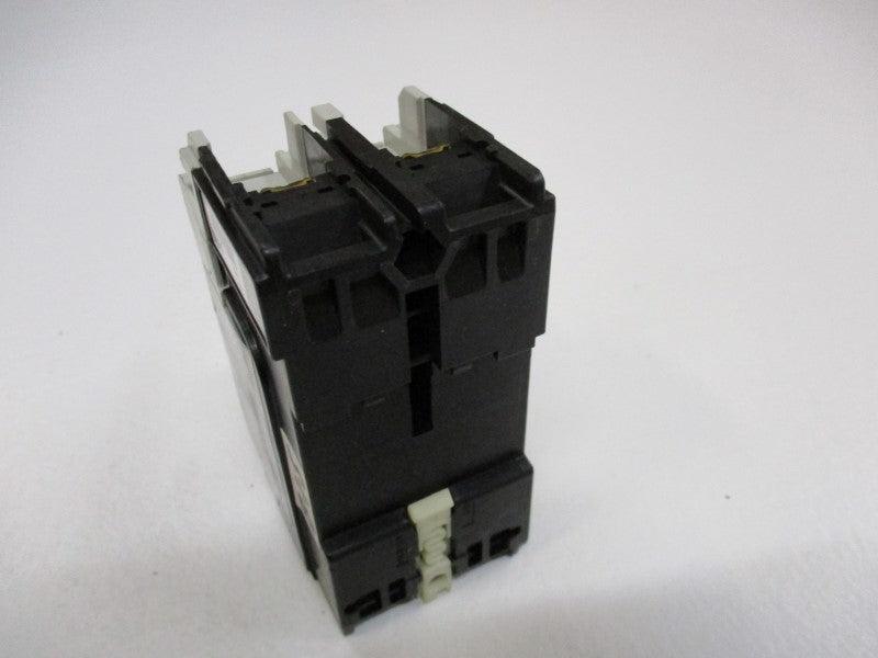 FUJI ELECTRIC EG32AC-CE CIRCUIT BREAKER 5A 200VAC  UNMP