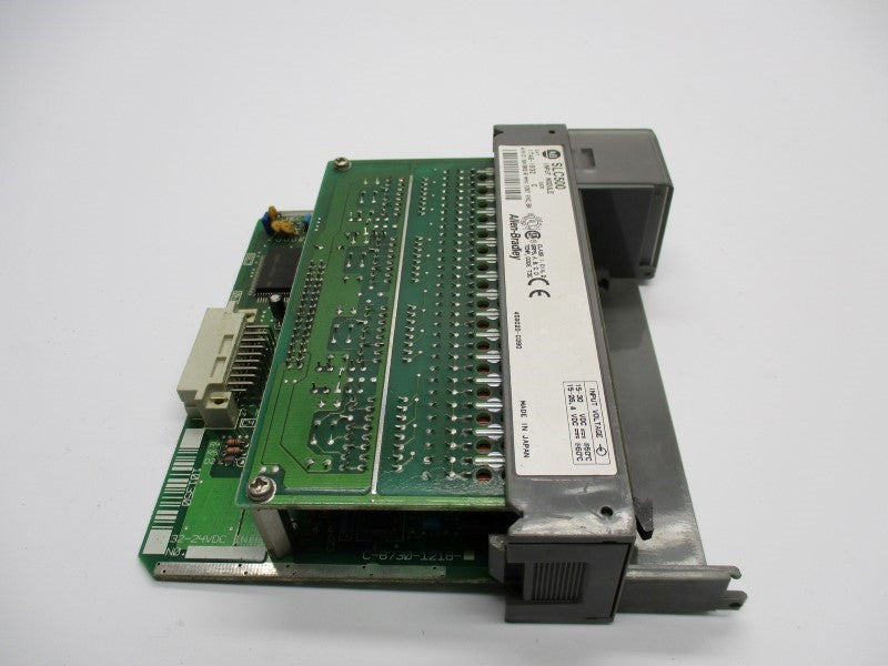 ALLEN BRADLEY 1746-IB32 SER. C UNMP