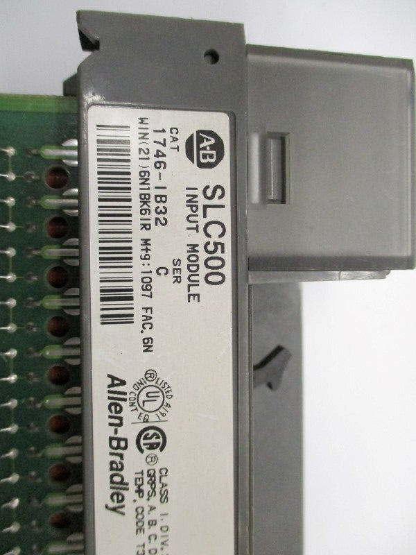 ALLEN BRADLEY 1746-IB32 SER. C UNMP