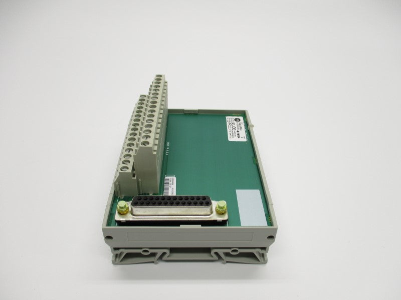 ALLEN BRADLEY 1492-AIFM8-3 SER. A 0-132VAC/DC (BR/WH) NSMP