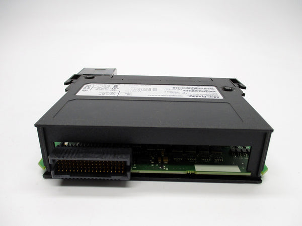 ALLEN BRADLEY 1756-IB32 SER. B F/W 3.006 10-31.2VDC NSNP