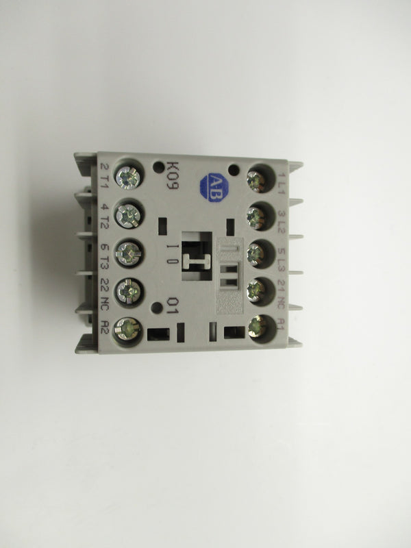 ALLEN BRADLEY 100-K09DJ01 SER. A 24VDC (WH) NSMP